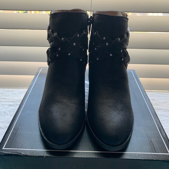 New in box Qupid Morrison booties size 6 women’s - Picture 5 of 6